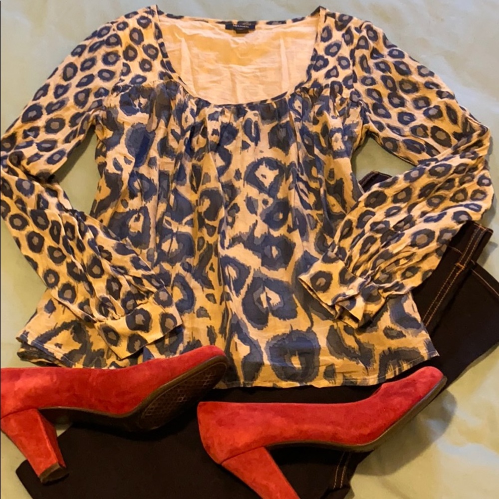 Max & Co. blue/cream print cotton top size M
